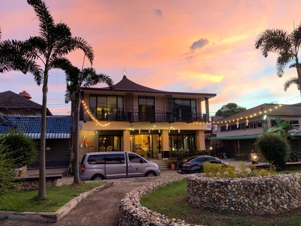 Saranya River House สรัญญาริเวอร์เฮาส์ Mae Ai Dış mekan fotoğraf